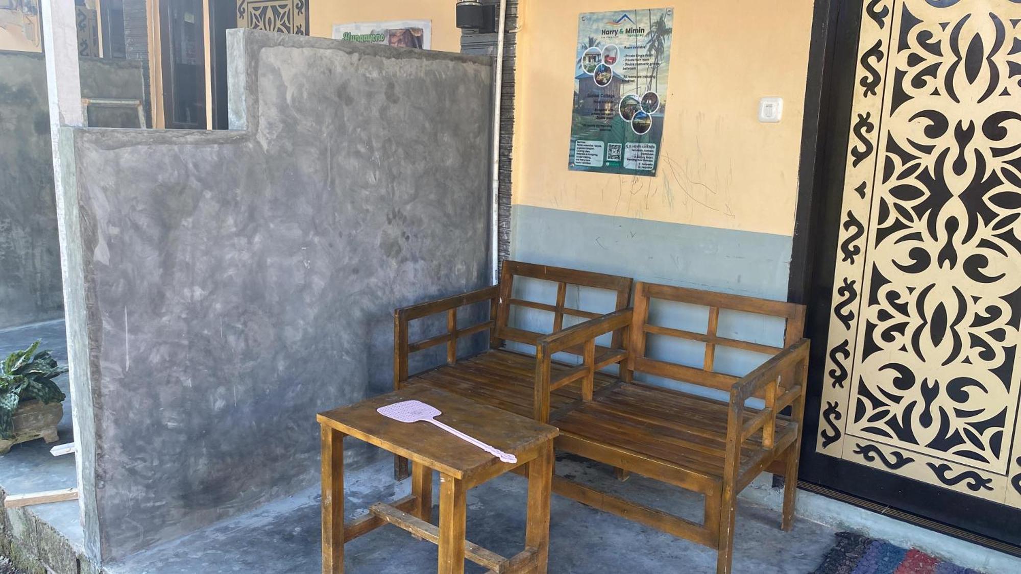 Harry & Mimin Homestay Gorontalo Exterior foto