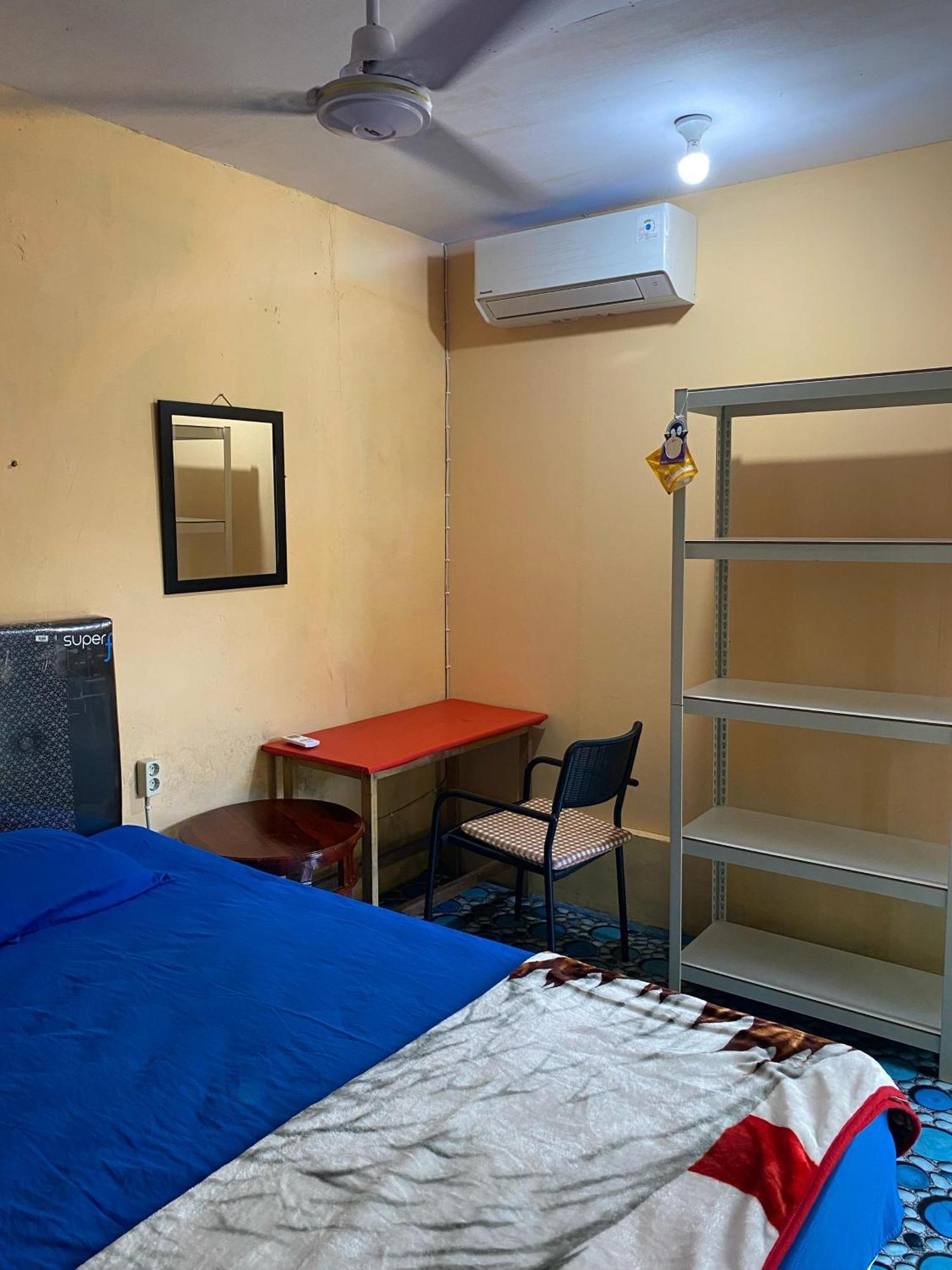 Harry & Mimin Homestay Gorontalo Exterior foto